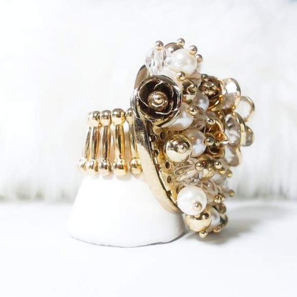 Gold Tone Pearl Crystal Cluster ring Free Size - Picture 2 of 2